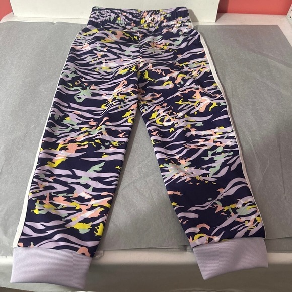 Adidas sweat pants - Picture 3 of 3